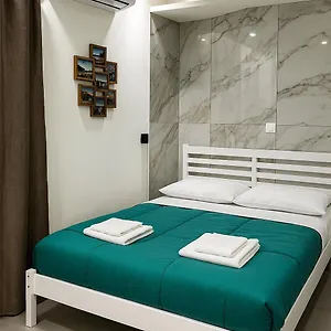Bed & Breakfast House Piazza Plebiscito By Loveinthetravel, Napoli